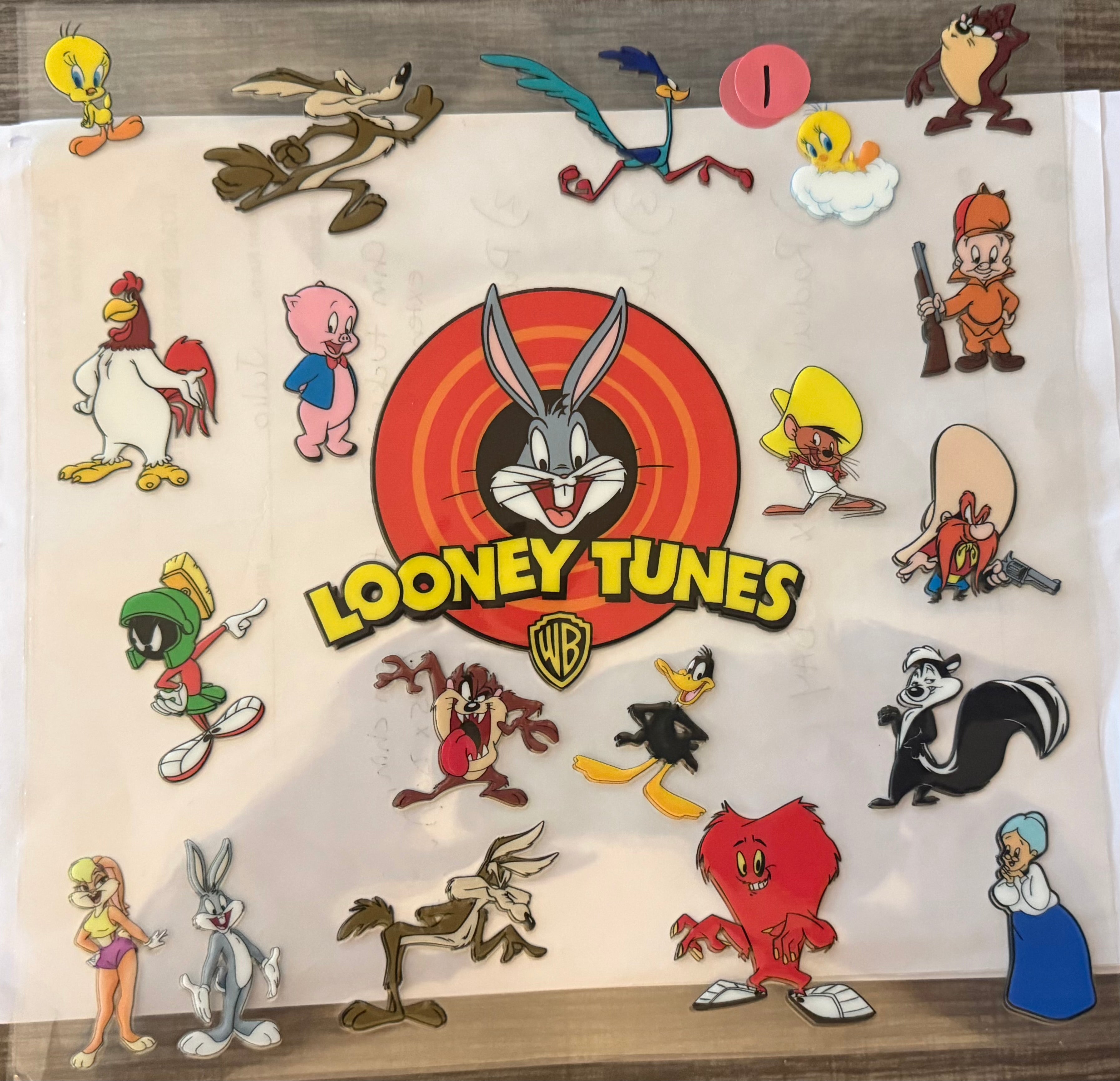 LOONEY TUNES