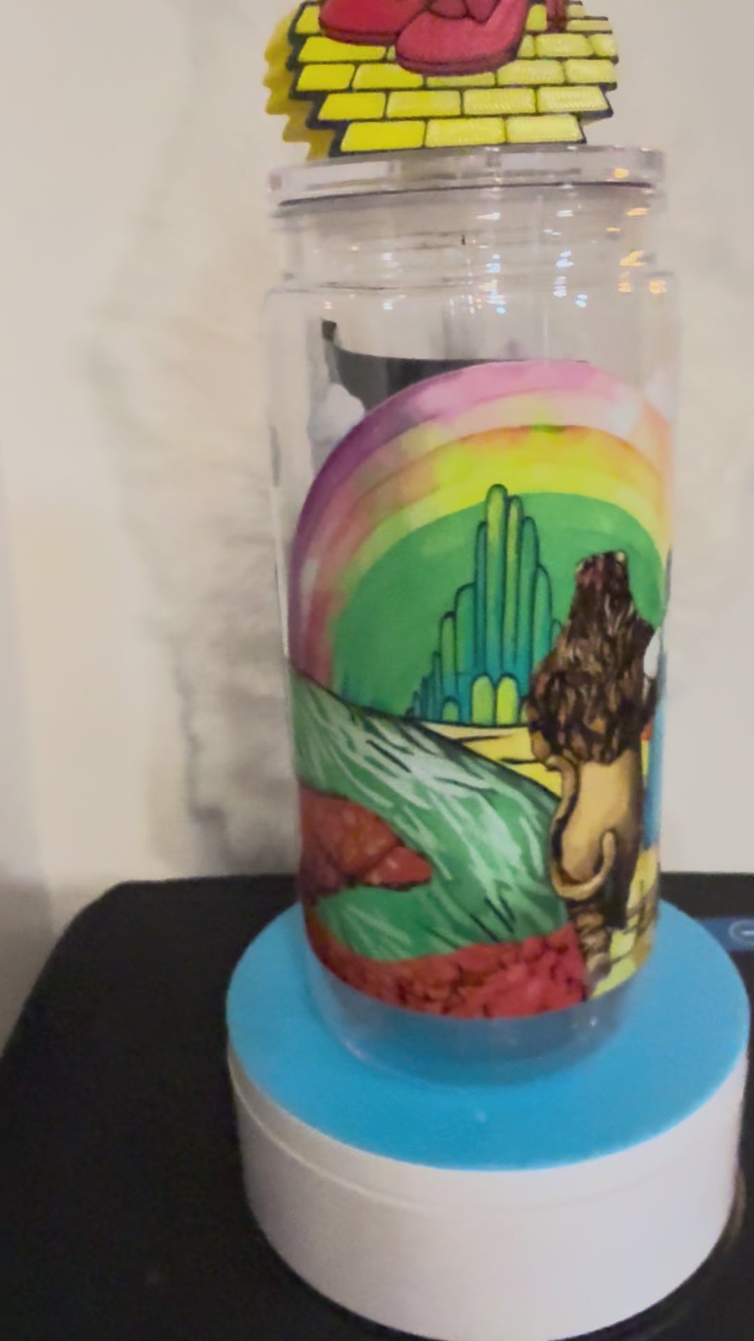 18OZ SNOW-GLOBE WIZARD OF OZ WITH DECAL/STRAW AND TOPPER